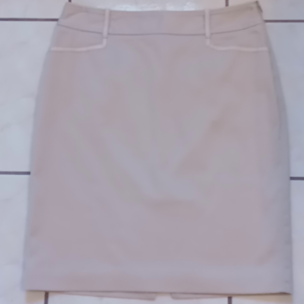 White House Black Market Pencil Skirt EUC